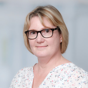 Porträt Dagmar Kreutzmann, Sekretariat des Chefarztes Unfallchirurgie, Albertinen Krankenhaus, Abteilung Unfallchirurgie