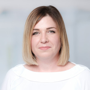 Porträt Andrea Niewandt Sekretariat des Chefarztes Unfallchirurgie, Albertinen Krankenhaus, Abteilung Unfallchirurgie